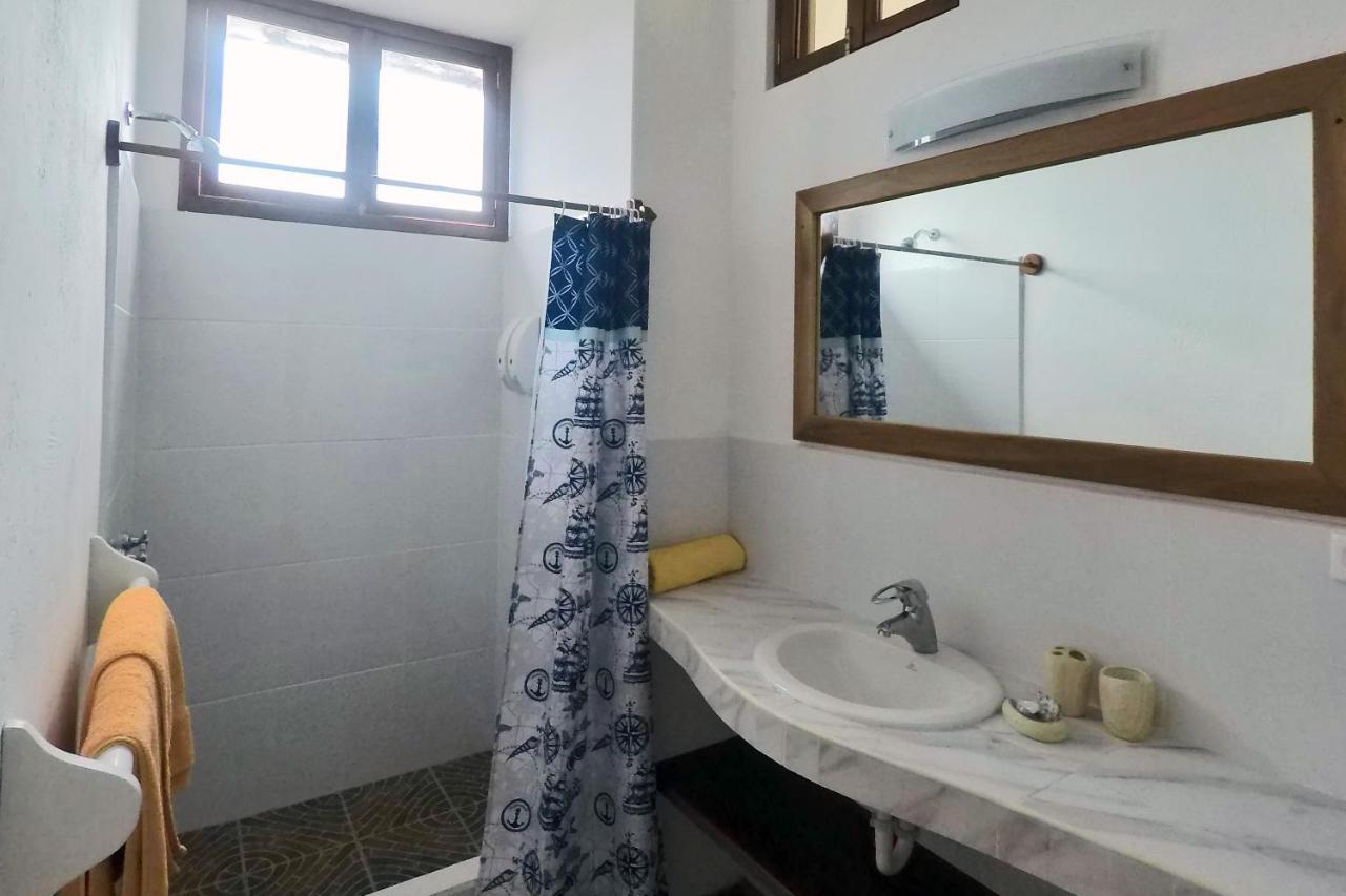 The Galeodan Suites Puerto Baquerizo Moreno Luaran gambar