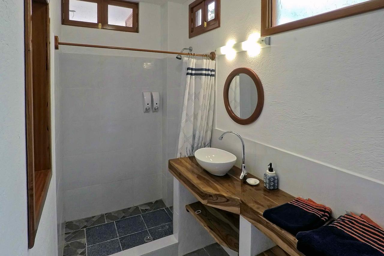 The Galeodan Suites Puerto Baquerizo Moreno Luaran gambar